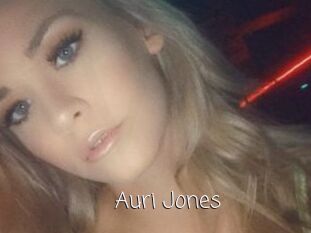 Auri_Jones