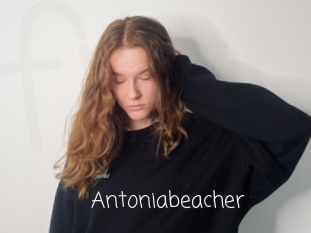 Antoniabeacher