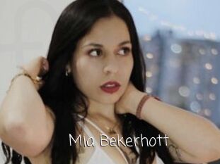 Mia_Bekerhott